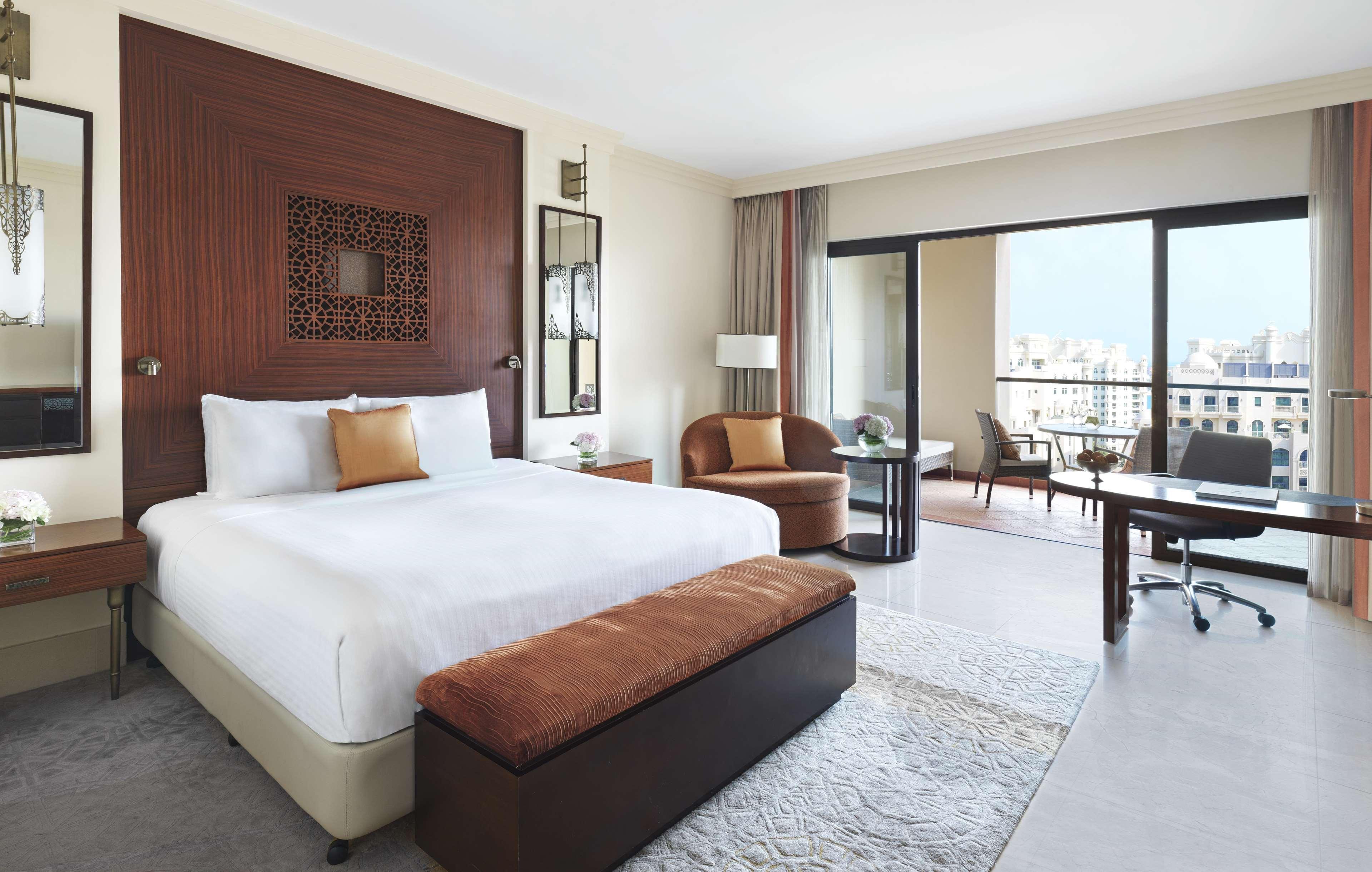 Fairmont The Palm 5*